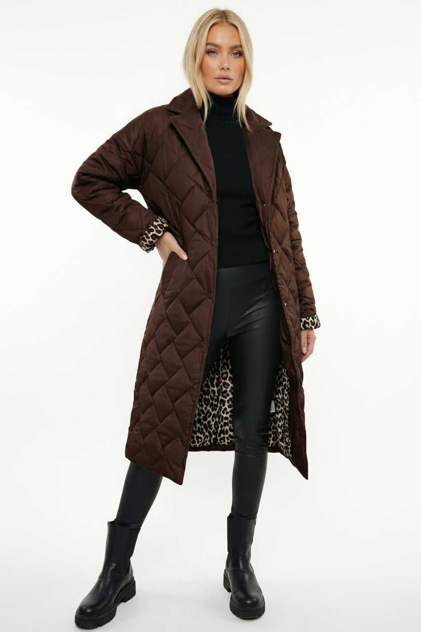 Lara – Abrigo acolchado reversible  con forro de leopardo